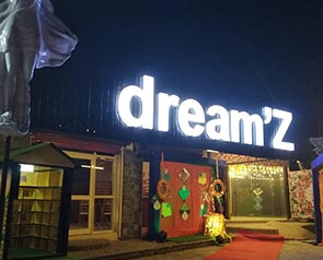 dream Z Banquet Hall - GetYourVenue