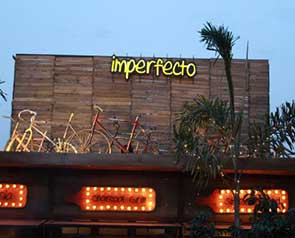 Imperfecto Gardens Galleria - GetYourVenue