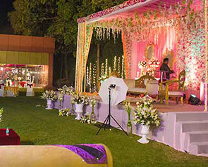 Balsons Farm House, Dwarka - GetYourVenue